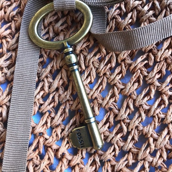 Fossil Boho Vintage Woven Bag - Picture 4 of 8